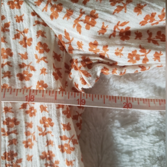 Madewell Ruffle-Yoke Prairie Top in Cutout Blooms, Size Small - Picture 13 of 16